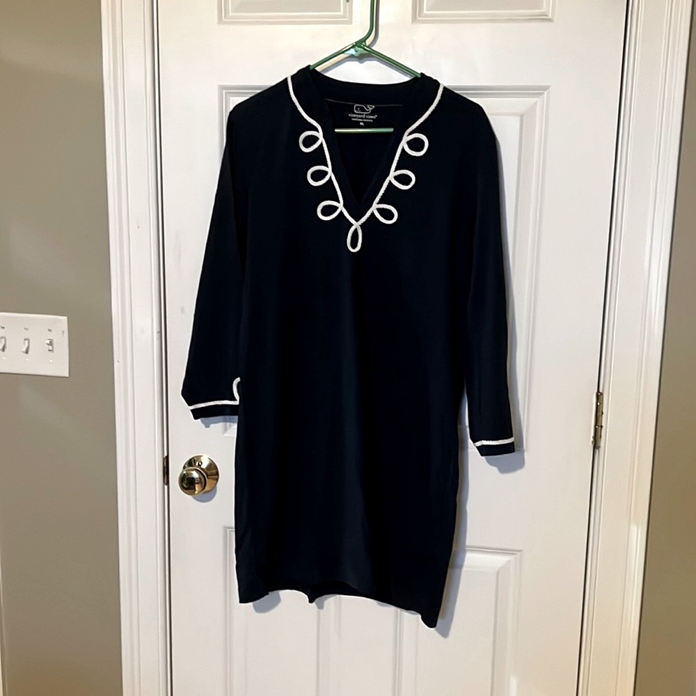 Vineyard Vines top/cover up XL